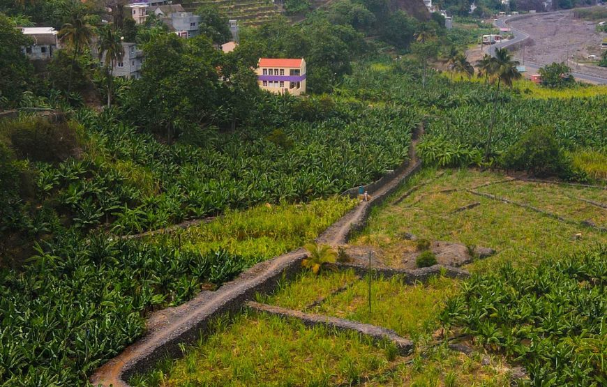 Santo Antao:Full-day walk through the Ribeira da Torre valley