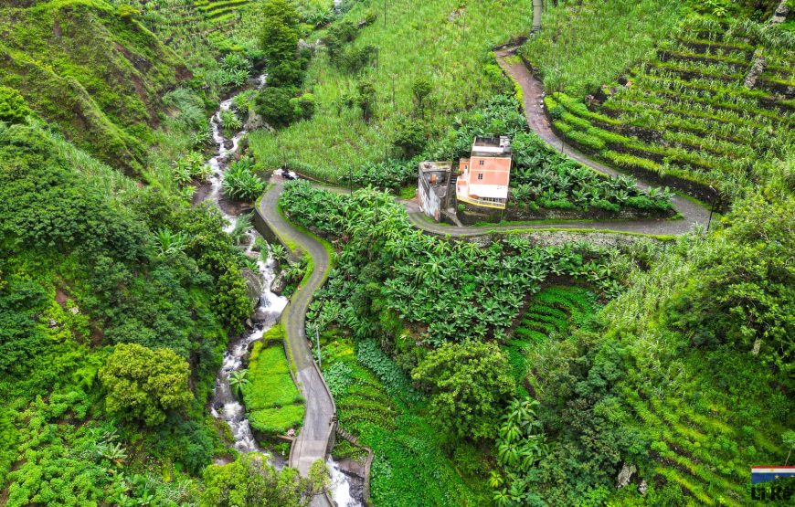 Santo Antao:Full-day walk through the Ribeira da Torre valley