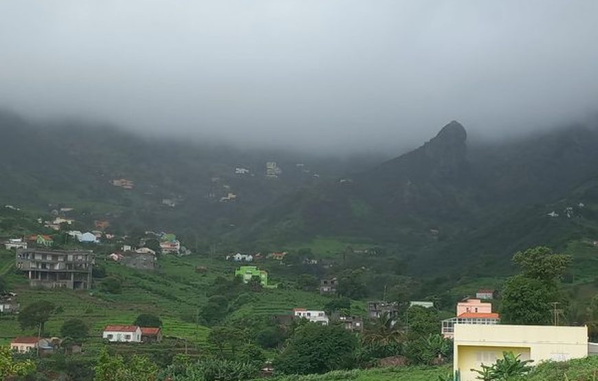 Sao Nicolau island: hike to the top of the mountain