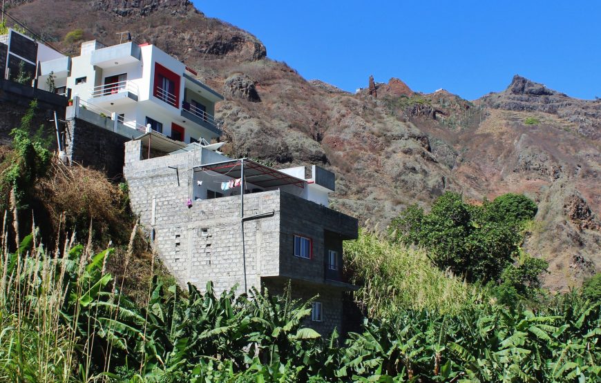 Santo Antao Island: discovering the classic trails