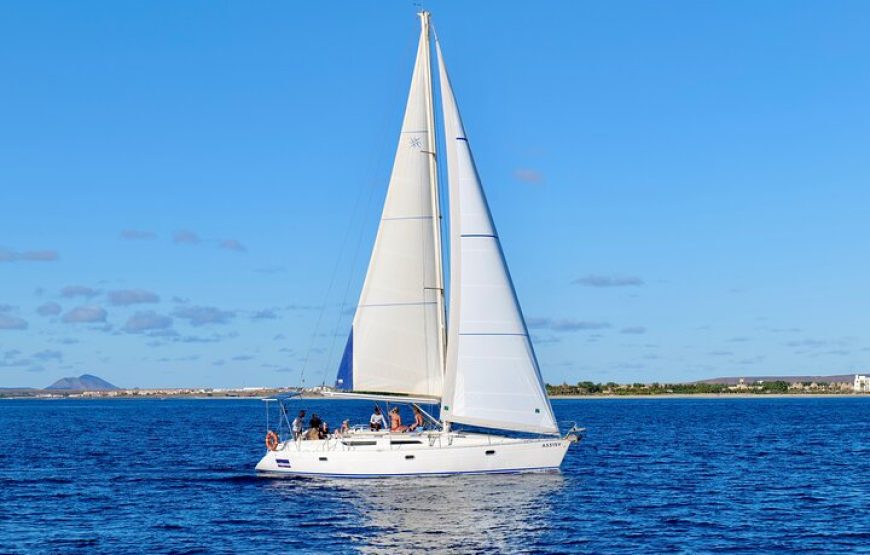 Sal island: Sailing Yacht Full Day Trip