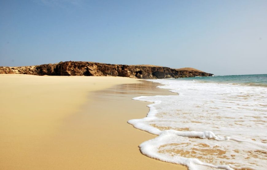 Boavista island: Santa Monica beach, cave, dunes, shipwreck, Sal Rei