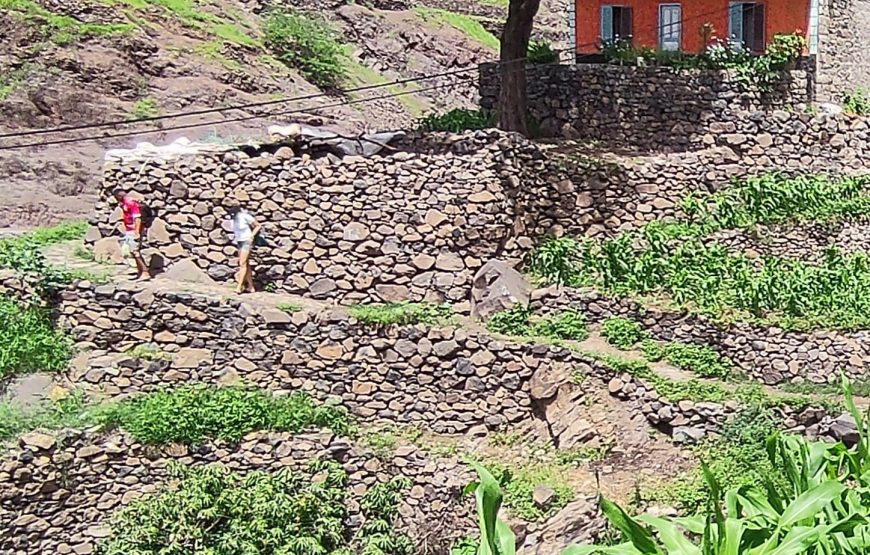 Santo Antao: Hike Alto Mira to Cha de Morte