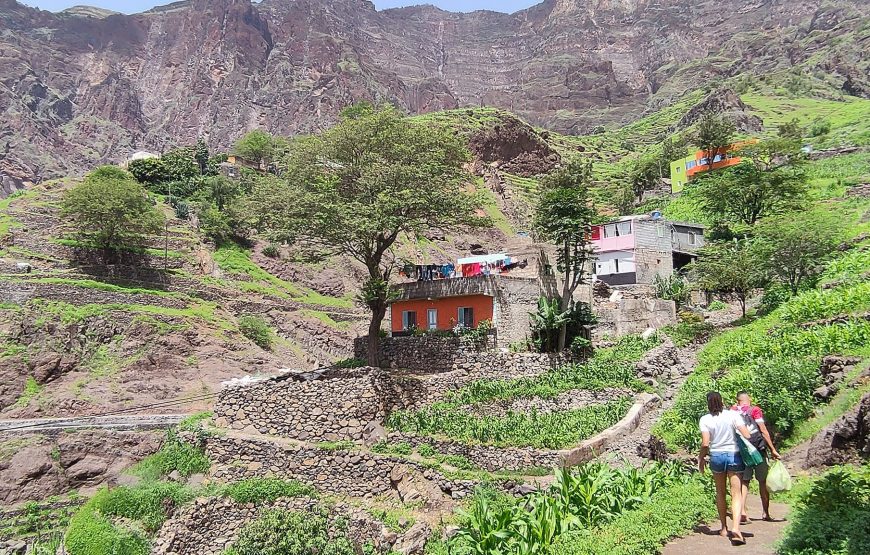 Santo Antao: Hike Alto Mira to Cha de Morte