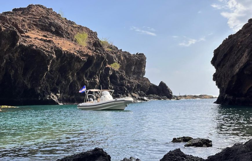 Santiago island: Boat Trip, Diving and Barbecue