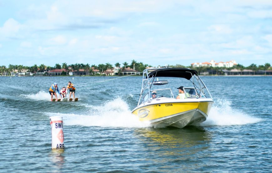 Sal island: 45-minute group-only boat ride with doughnuts