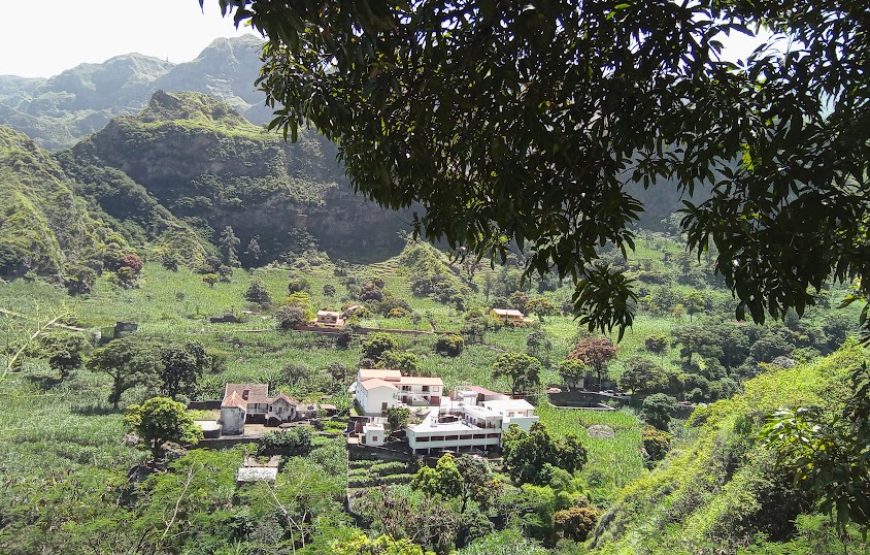 Santo Antao: Hike Lagoa to Caibros