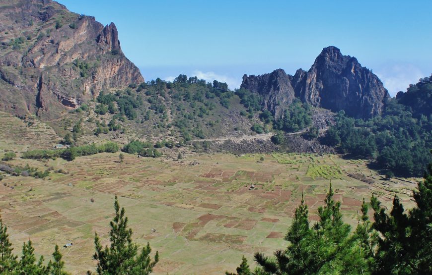 Santo Antao island: Hike from the Cova Volcano Crater to Ribeira Paúl