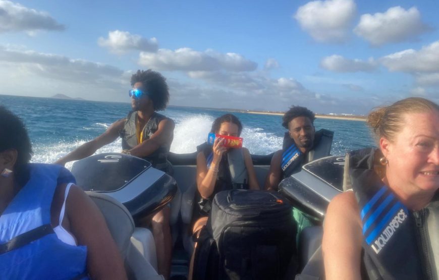 Sal island: family jetboat trip