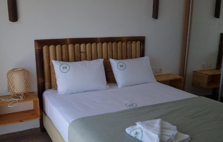 RM Green Hotel